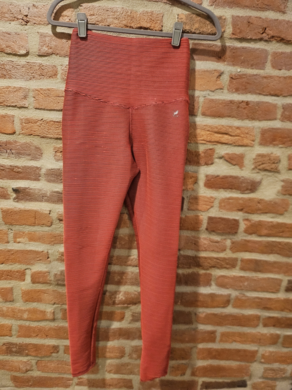 High-Waist Red Striped Leggings